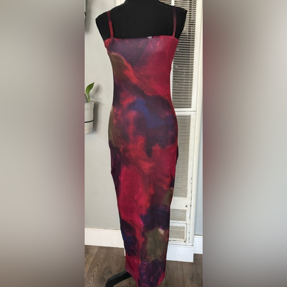 **Sold** - Picture 3 of 7